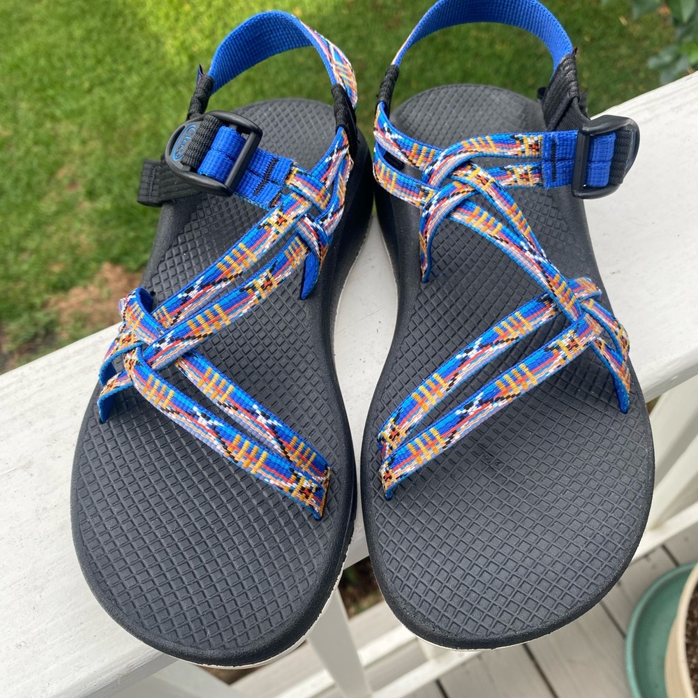 LIKE NEW CHACOS ZCLOUD X SANDALS 8